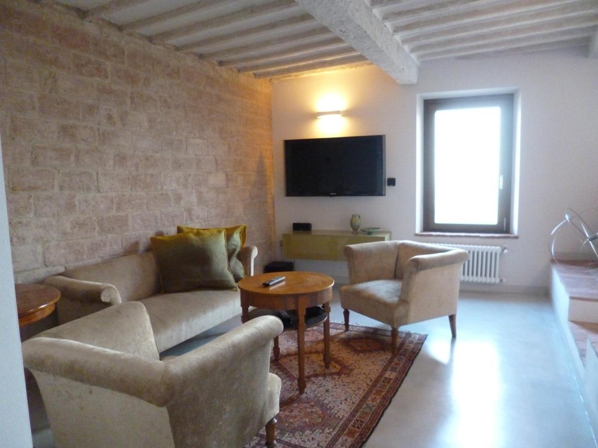 Holiday Apartment In Historical Palace Montepulciano Stazione Exterior foto